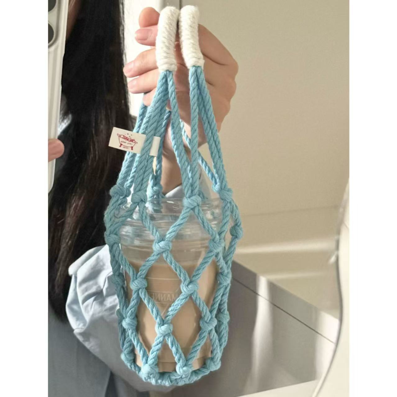 Coffee Tea Knits - กระเป๋าใส่แก้วน้ำแบบถักมือ 2 ชิ้น พร้อมหูหิ้ว สำหรับใส่ขวดน้ำ กาแฟ