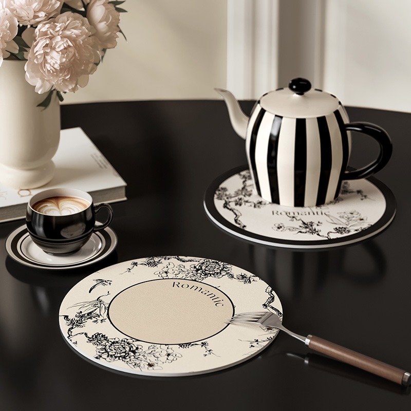 T And Tea Coffee - แผ่นรองจานหนังกลมสำหรับจานรองแก้วขาวดำโต๊ะดอกไม้สำหรับใส่แว่นตาชาและกาแฟน้ำหนักเบาและหรูหรา